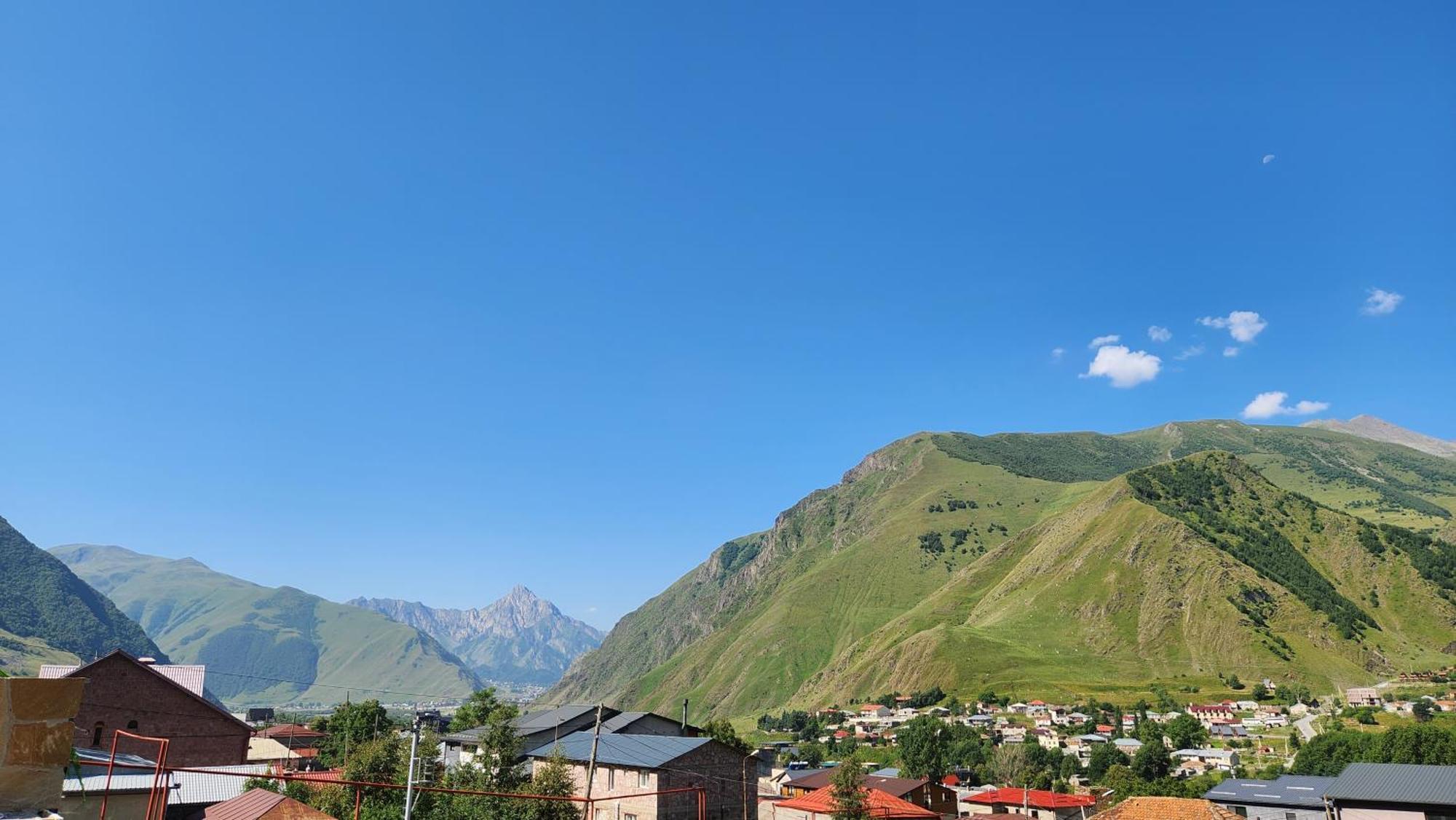 Hotel Toliketi Kazbegi Ngoại thất bức ảnh