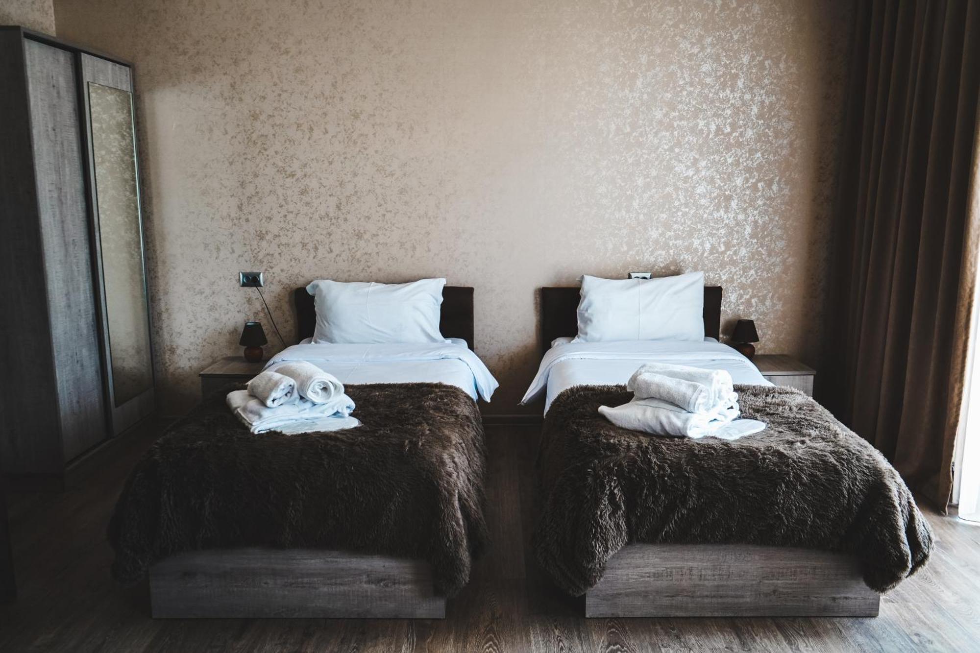 Hotel Toliketi Kazbegi Ngoại thất bức ảnh