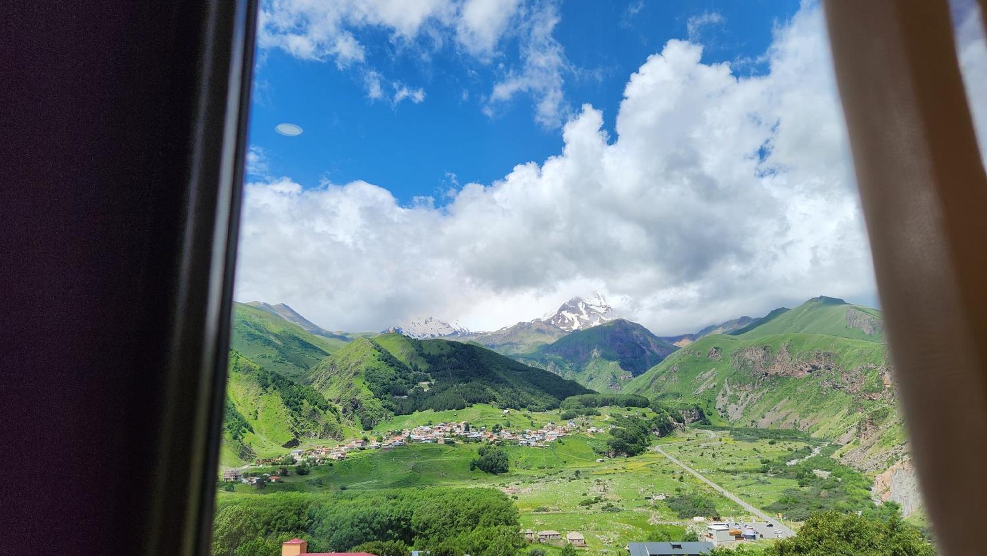 Hotel Toliketi Kazbegi Phòng bức ảnh