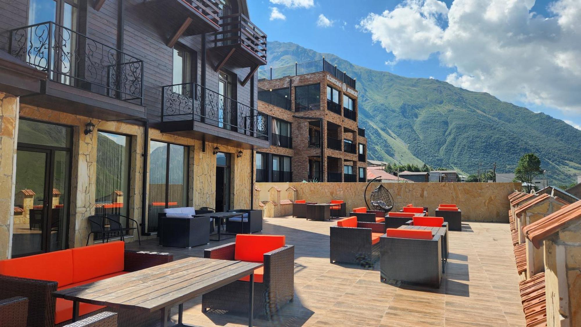 Hotel Toliketi Kazbegi Ngoại thất bức ảnh
